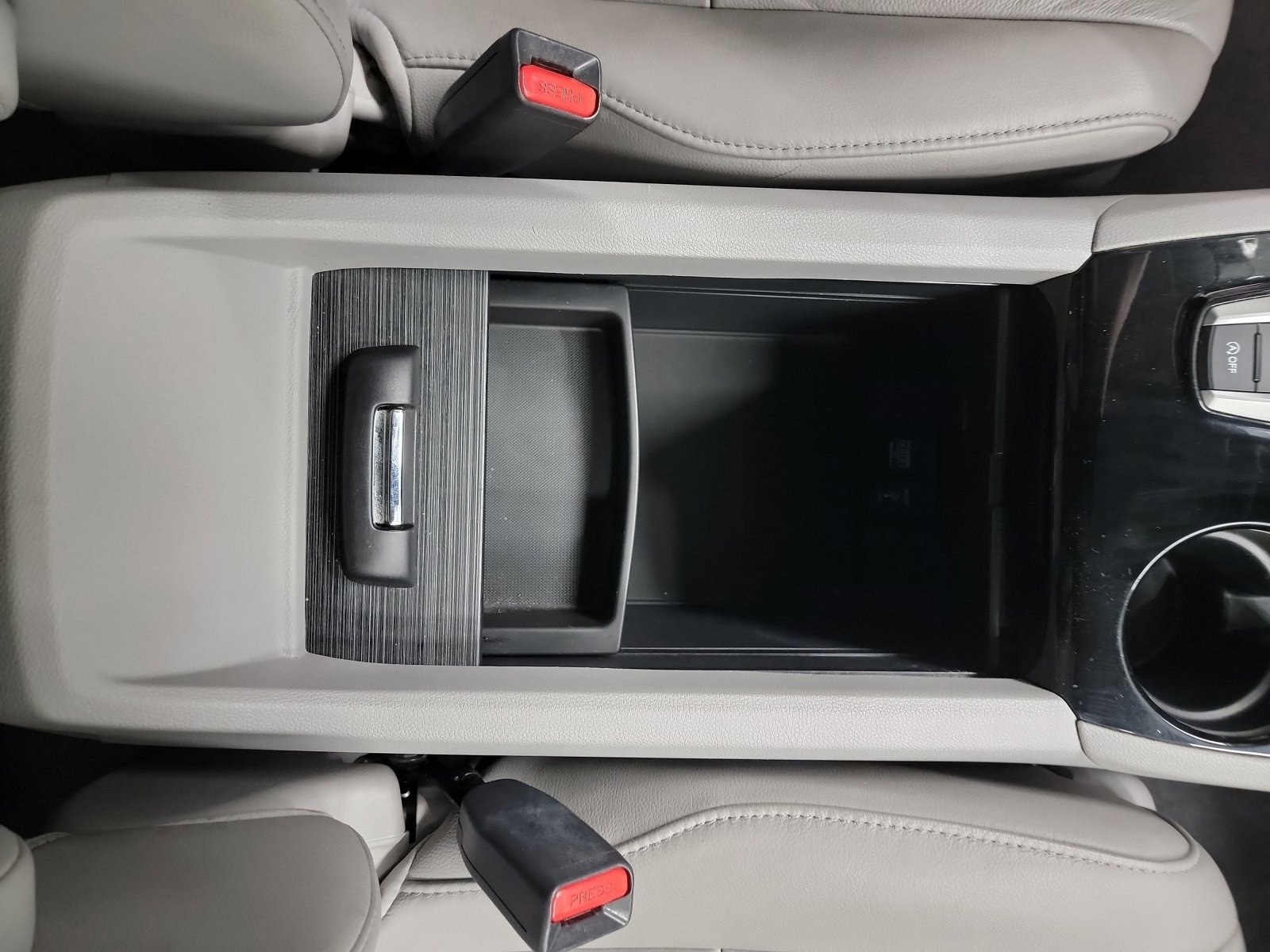 Used 2016 Honda Pilot Touring image 29