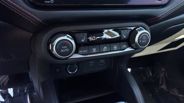 Used 2025 Nissan Versa SR w/ Trunk Package FWD image 30