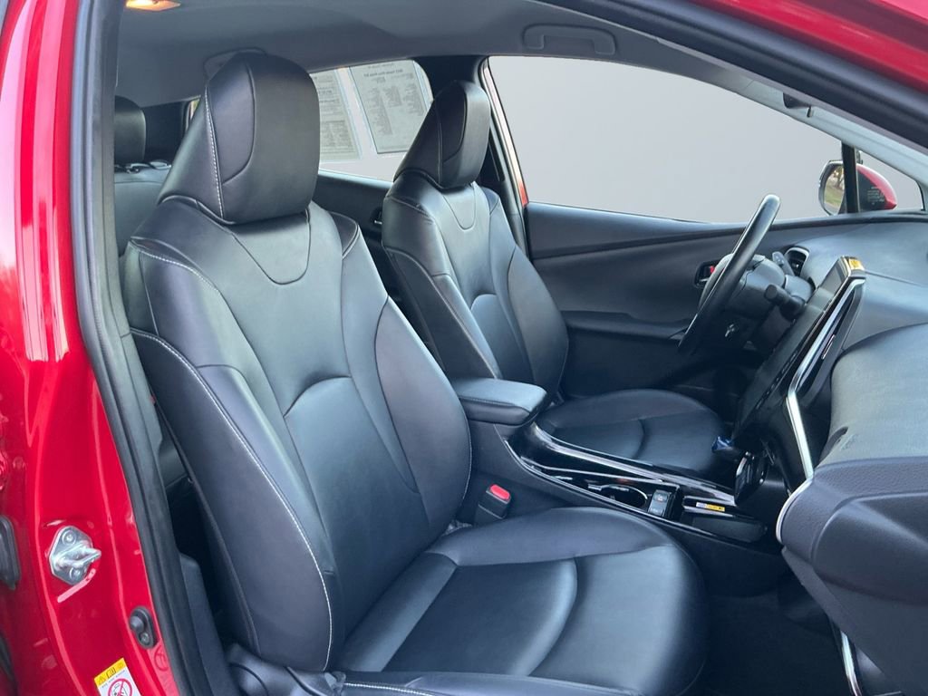 Used 2022 Toyota Prius Prime XLE image 15
