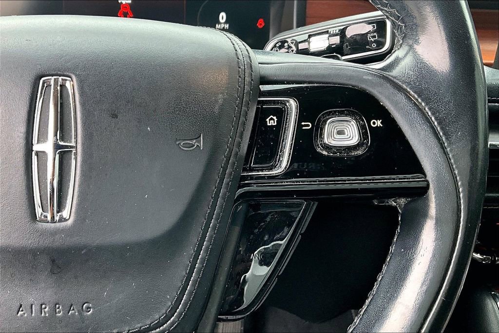 Used 2020 Lincoln Aviator Reserve image 28