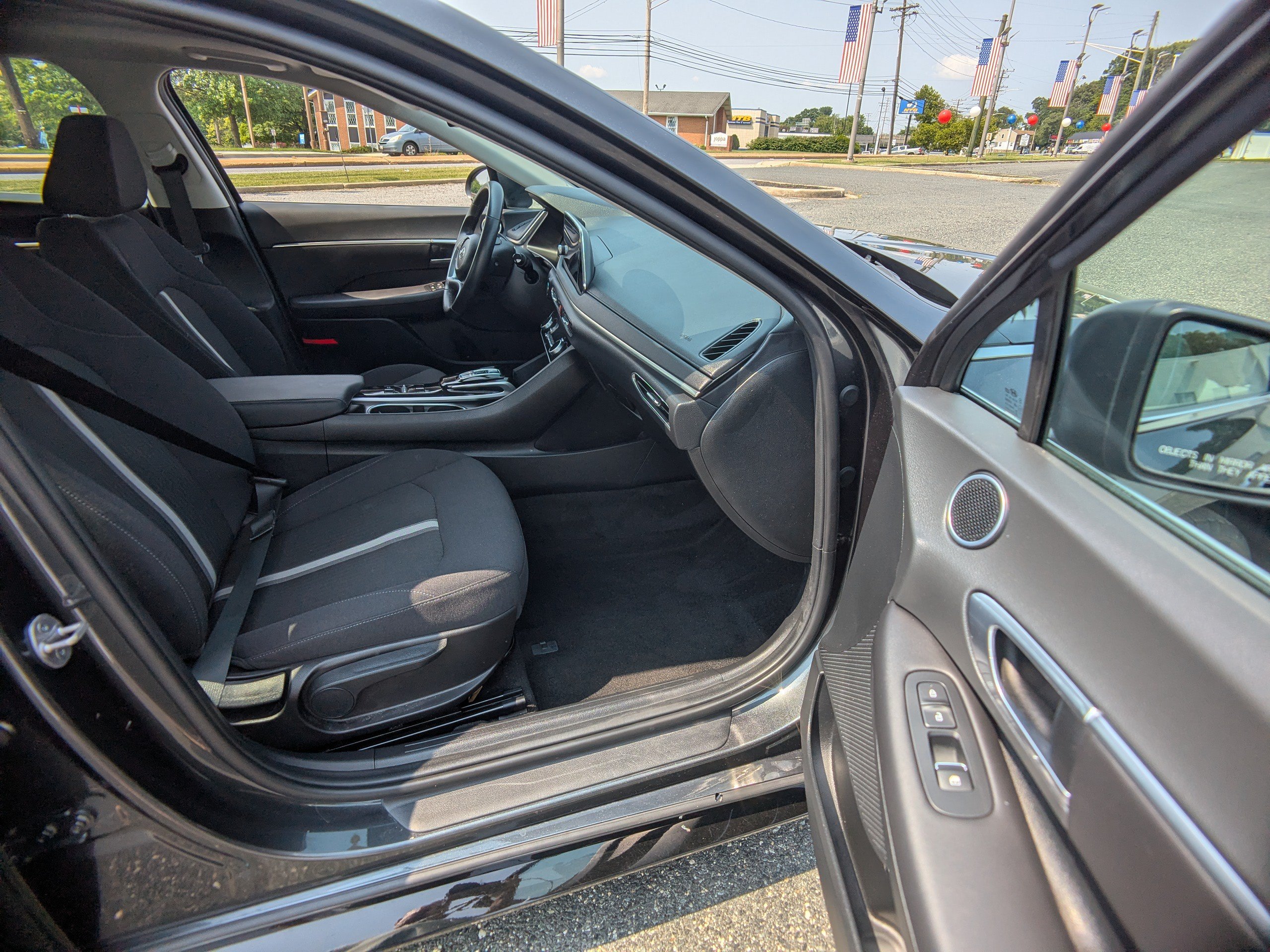 Used 2023 Hyundai Sonata SEL w/ Convenience Package FWD image 12