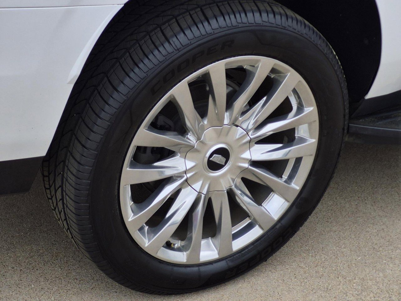 Certified 2021 Cadillac Escalade ESV Premium Luxury image 7