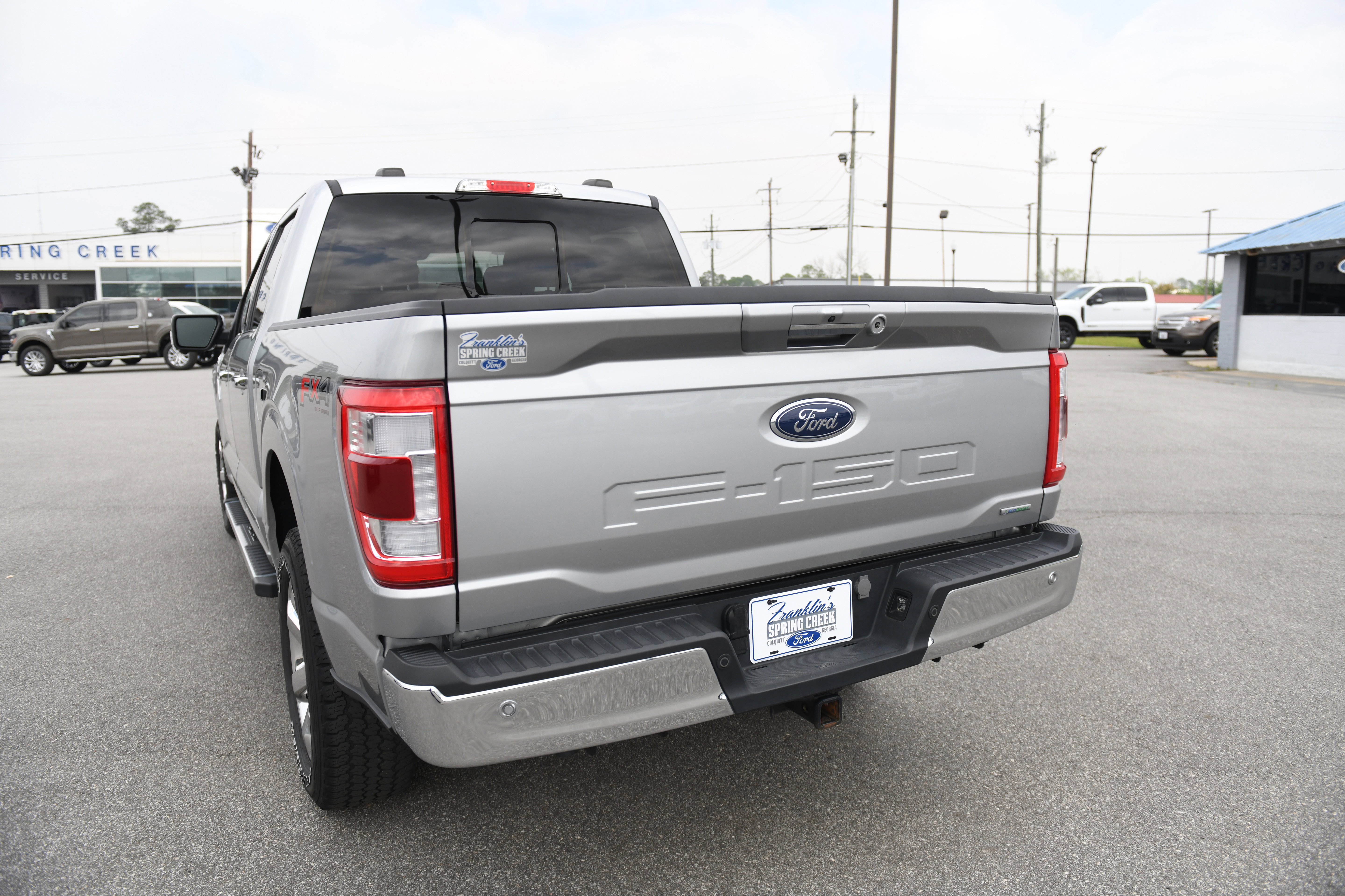Used 2023 Ford F150 Lariat w/ Max Trailer Tow Package image 12