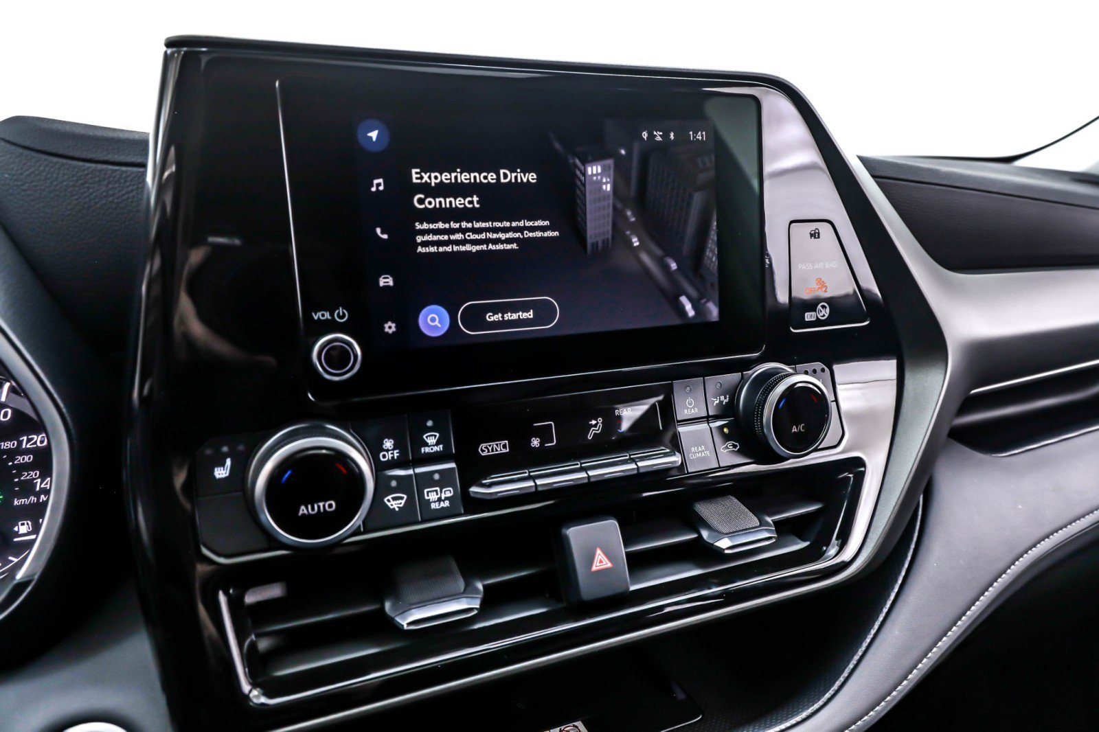 Used 2024 Toyota Highlander XLE image 20