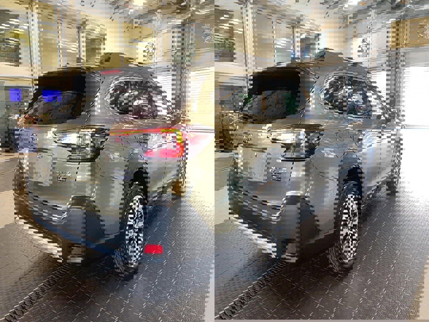 Used 2024 Subaru Outback Limited image 25