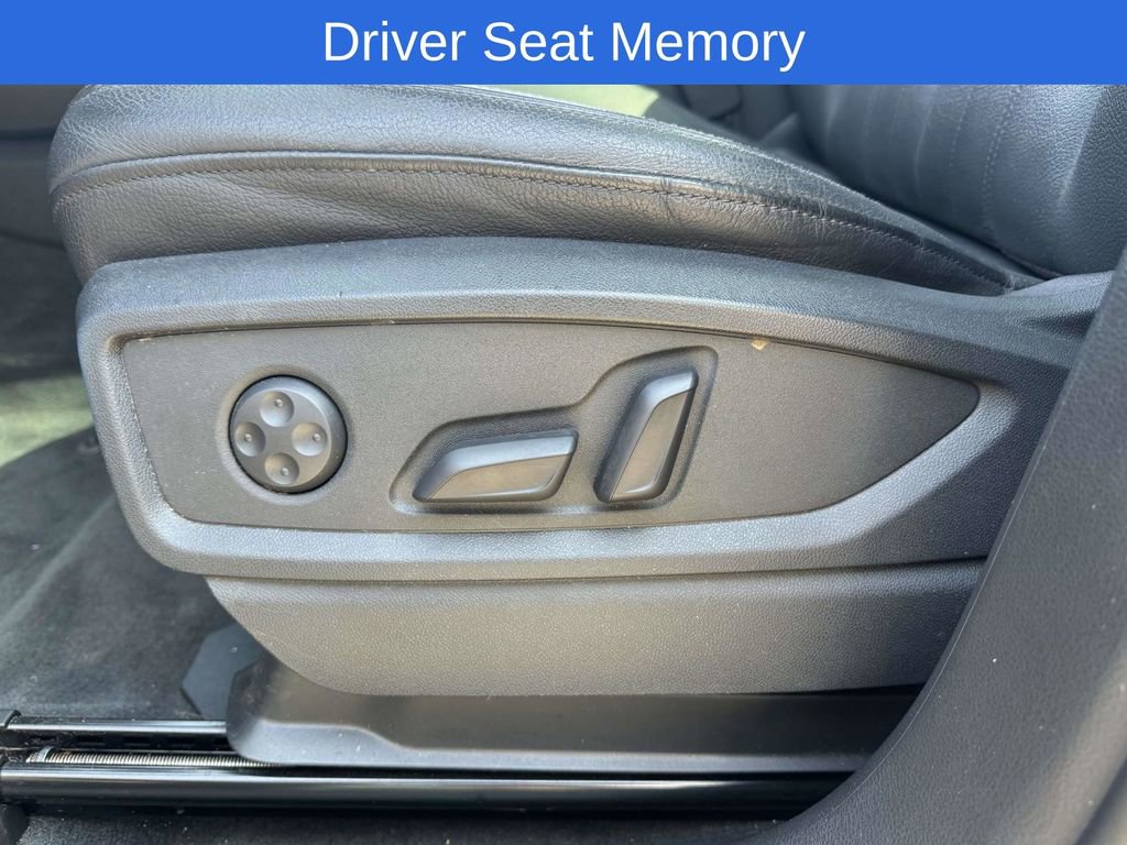 Used 2020 Audi Q5 2.0T Premium w/ Convenience Package image 17