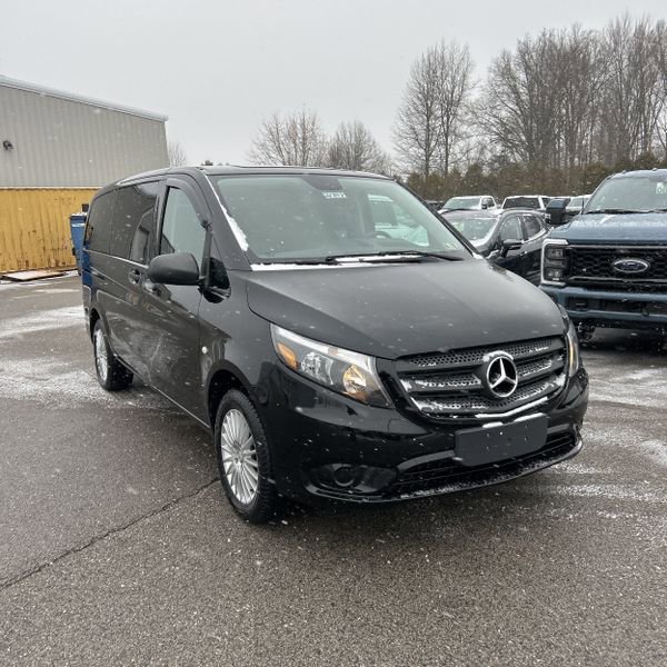 Used 2018 Mercedes-Benz Metris Passenger image 12
