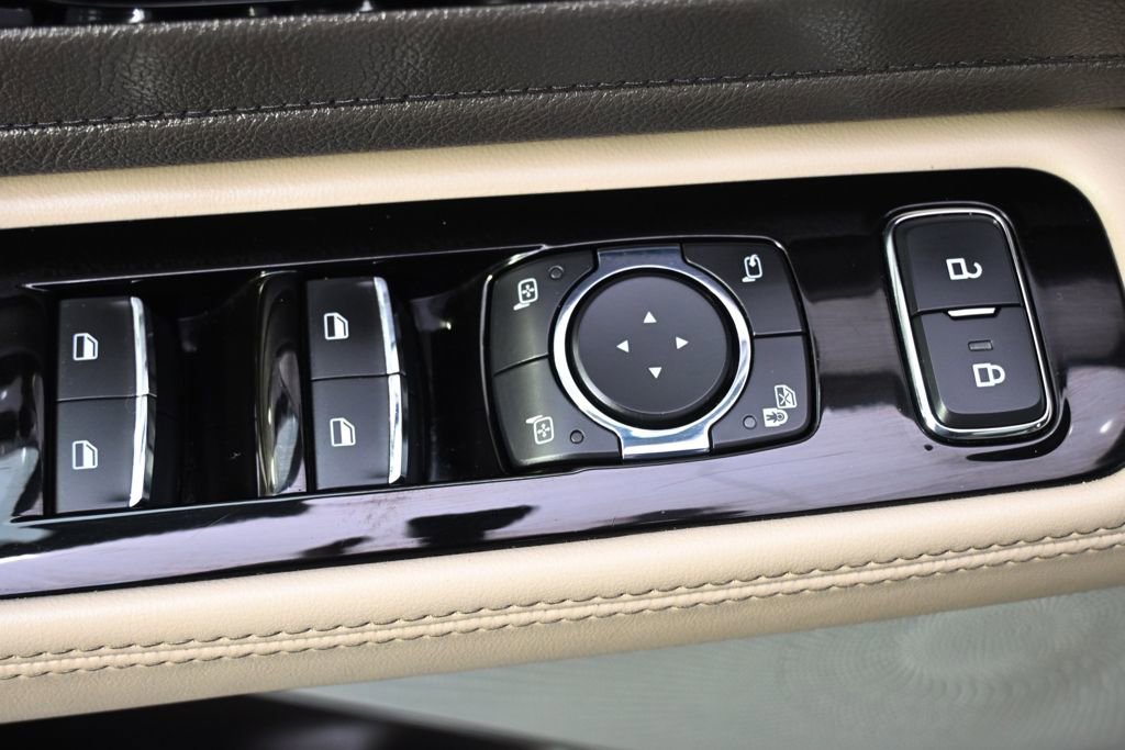 Used 2021 Lincoln Aviator Reserve w/ Equipment Group 202A image 24