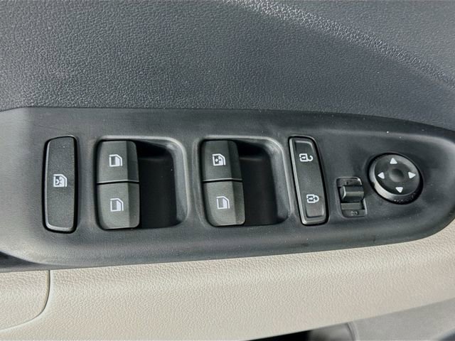 New 2025 Hyundai Venue SEL image 21