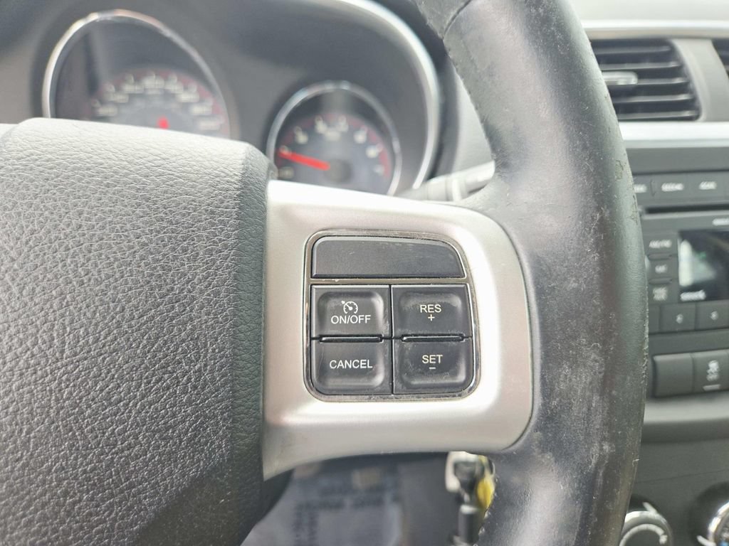 Used 2013 Dodge Avenger SXT FWD image 21