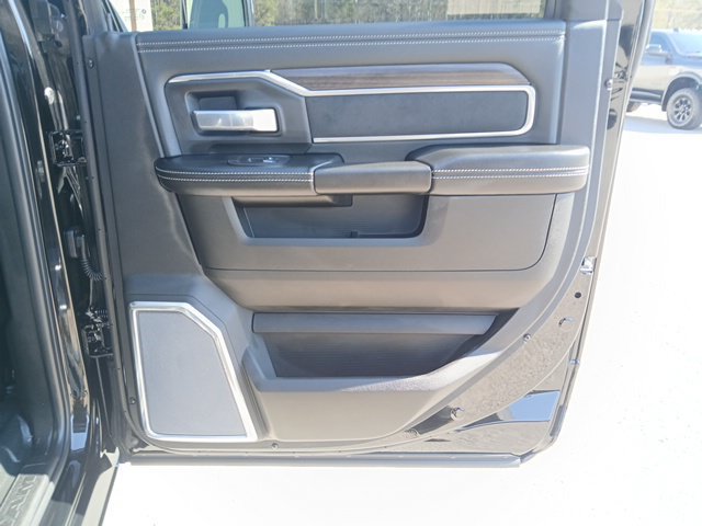 New 2026 RAM 4500 4x4 Crew Cab DRW w/ Laramie Trim Package image 22
