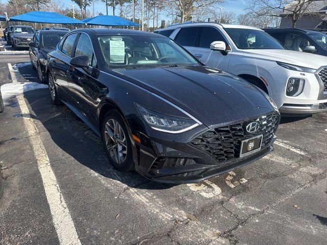 Used 2023 Hyundai Sonata SEL image 1