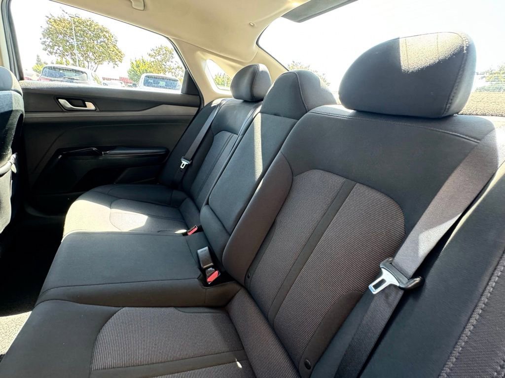 Used 2023 Kia K5 LXS image 19