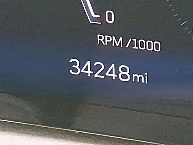 Used 2025 Cadillac XT4 Premium Luxury image 13