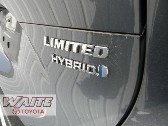 Used 2021 Toyota Venza Limited w/ Advanced Technology Package AWD/4WD image 3