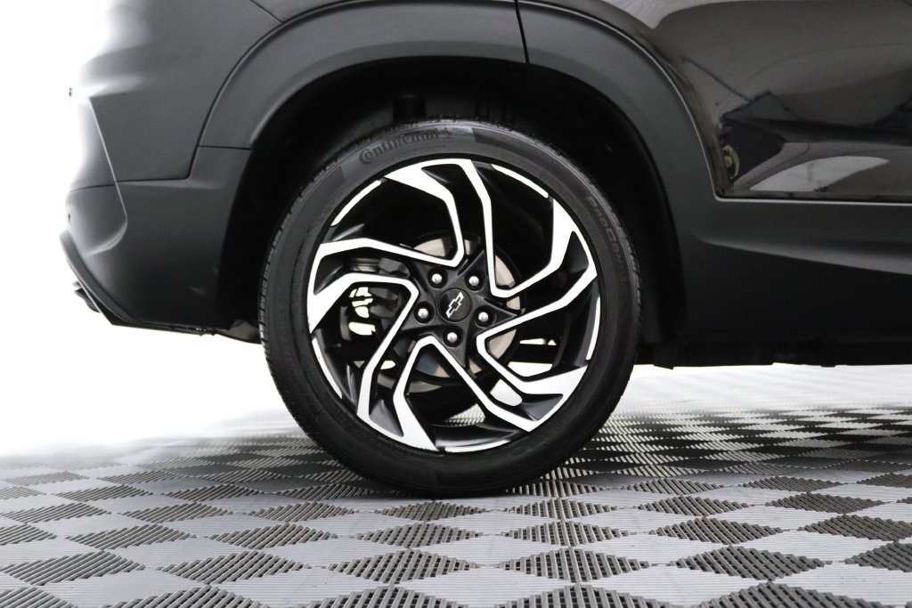 Used 2024 Chevrolet TrailBlazer RS w/ Convenience Package FWD image 4