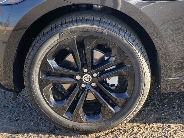 New 2025 Jaguar F-PACE R-Dynamic S AWD/4WD image 21