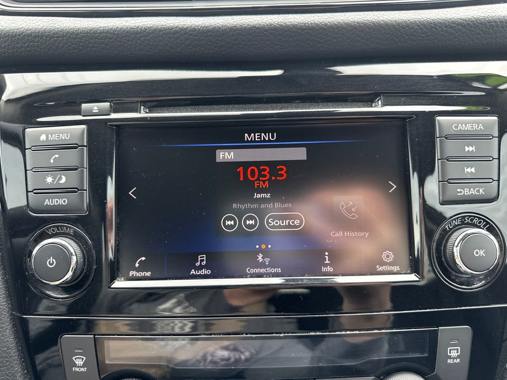 Used 2019 Nissan Rogue SV image 25