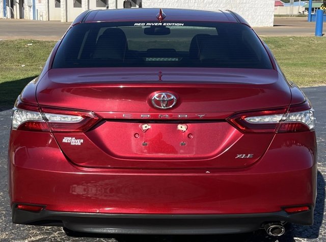 Used 2019 Toyota Camry XLE image 7