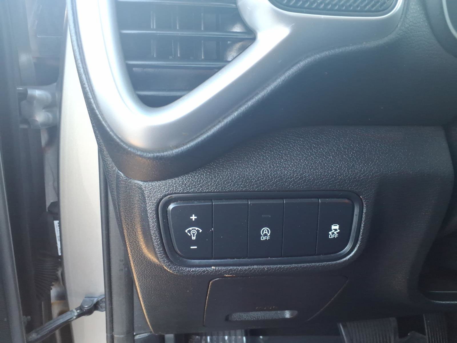 Used 2022 Kia Soul LX image 24