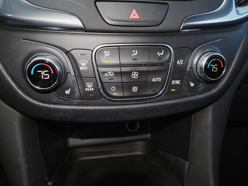 Used 2020 Chevrolet Equinox LT AWD/4WD image 13