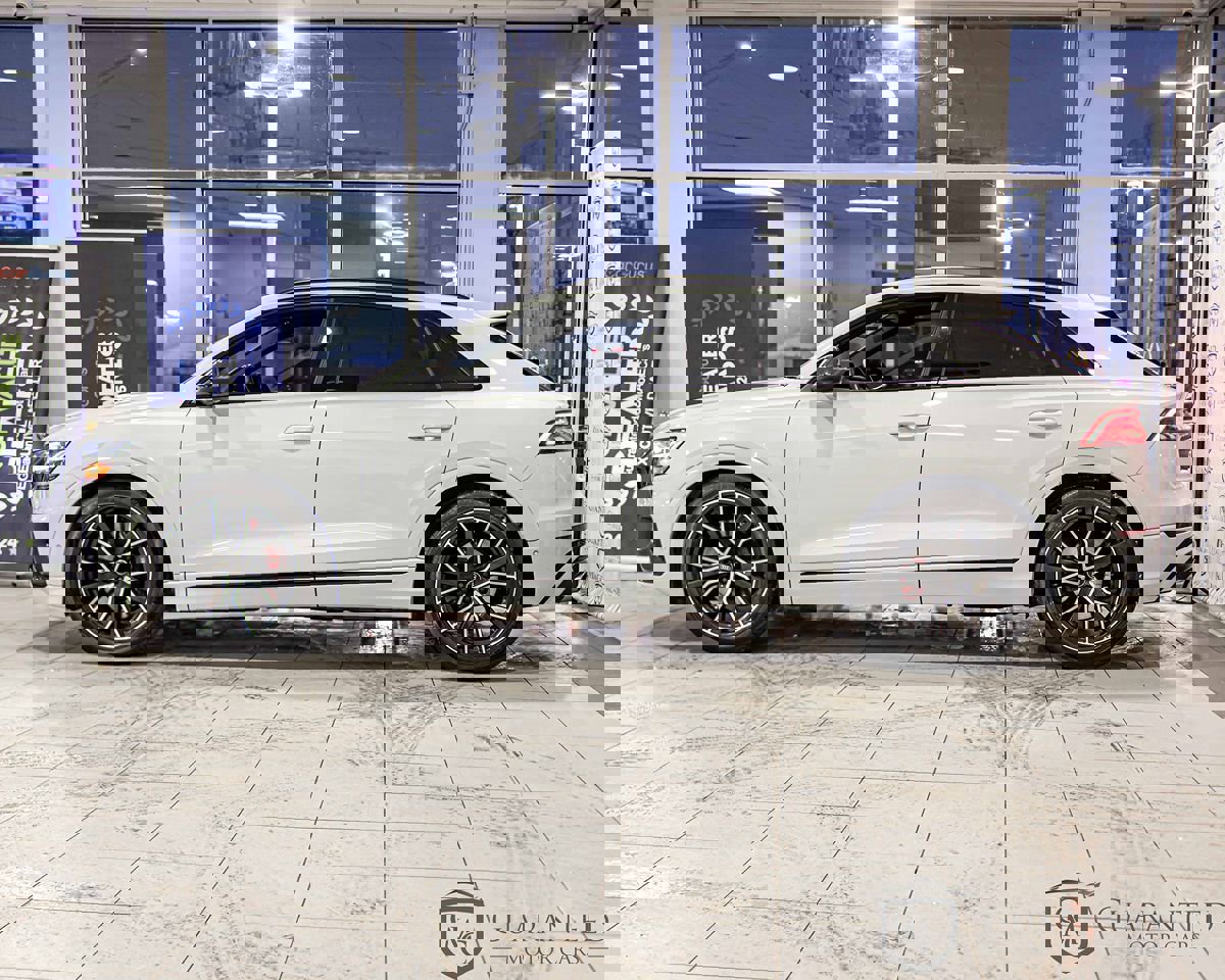 Used 2023 Audi SQ8 Premium Plus w/ Executive Package image 6