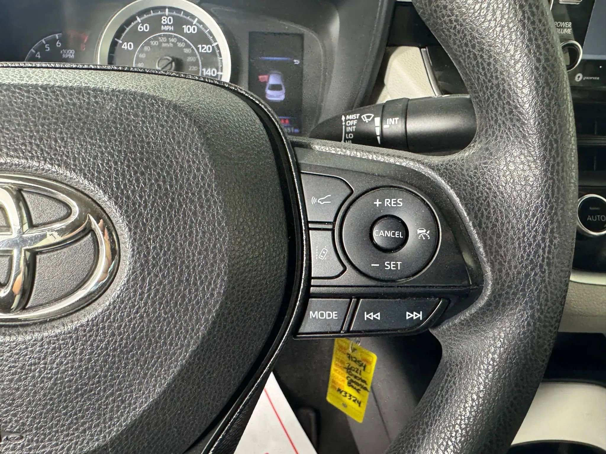 Used 2021 Toyota Corolla LE image 16