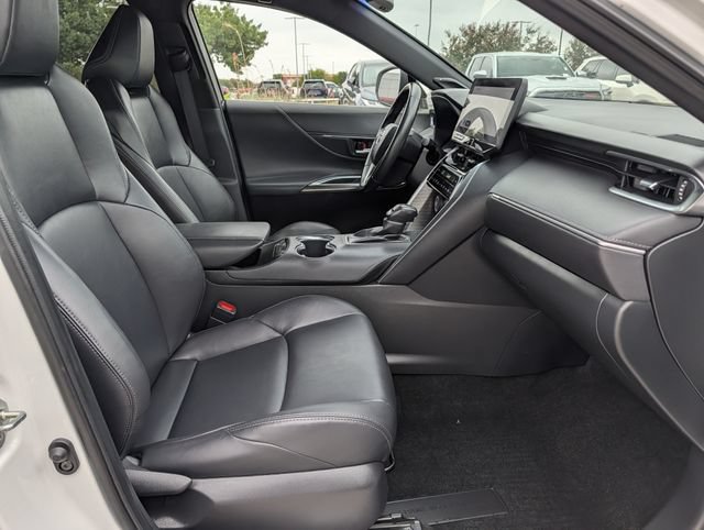 Used 2023 Toyota Venza XLE AWD/4WD image 33