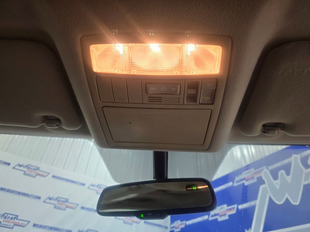 Used 2011 Toyota Venza image 30