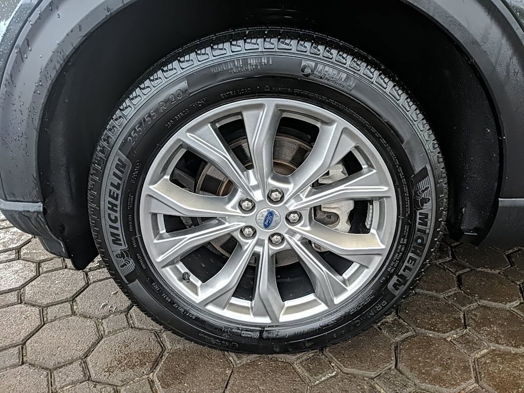 Used 2023 Ford Explorer Limited w/ Equipment Group 301A image 11