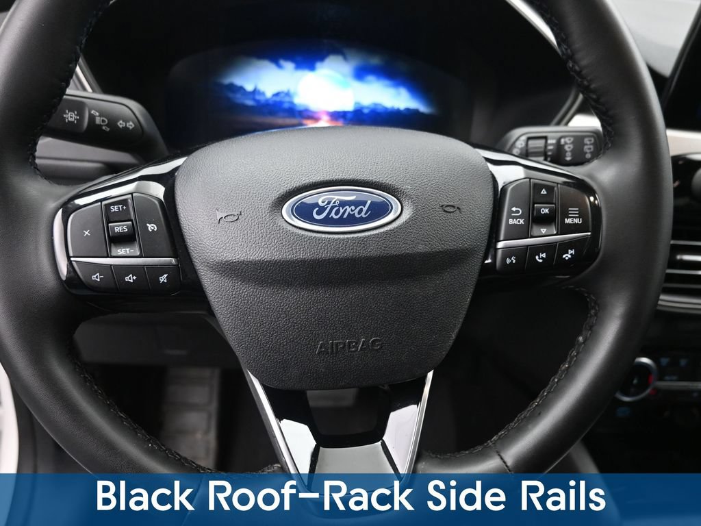 Used 2022 Ford Escape SEL w/ Technology Package FWD image 18