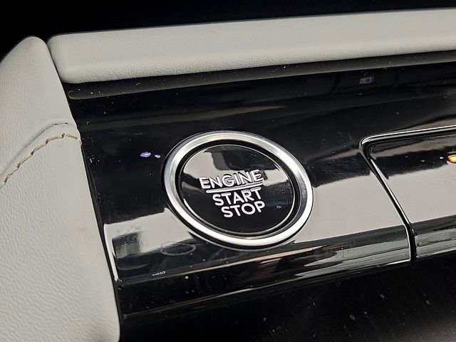 New 2026 Lincoln Navigator L Black Label AWD/4WD image 21