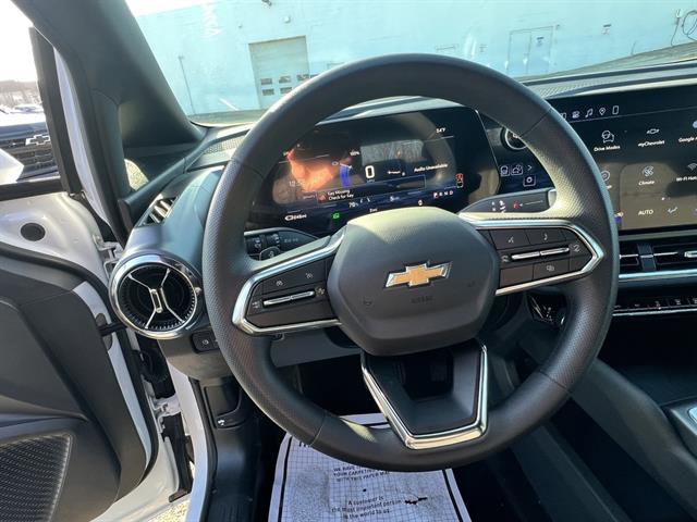 New 2026 Chevrolet Equinox EV LT image 11