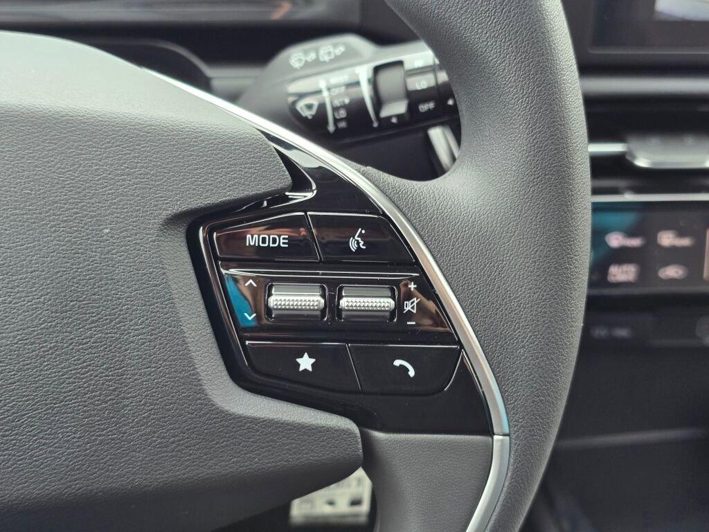 New 2026 Kia Niro LX FWD image 26