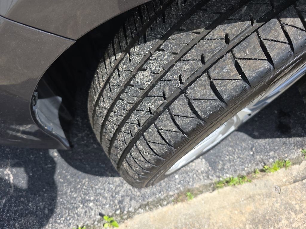 Used 2019 Toyota Camry XLE w/ Navigation Package image 28