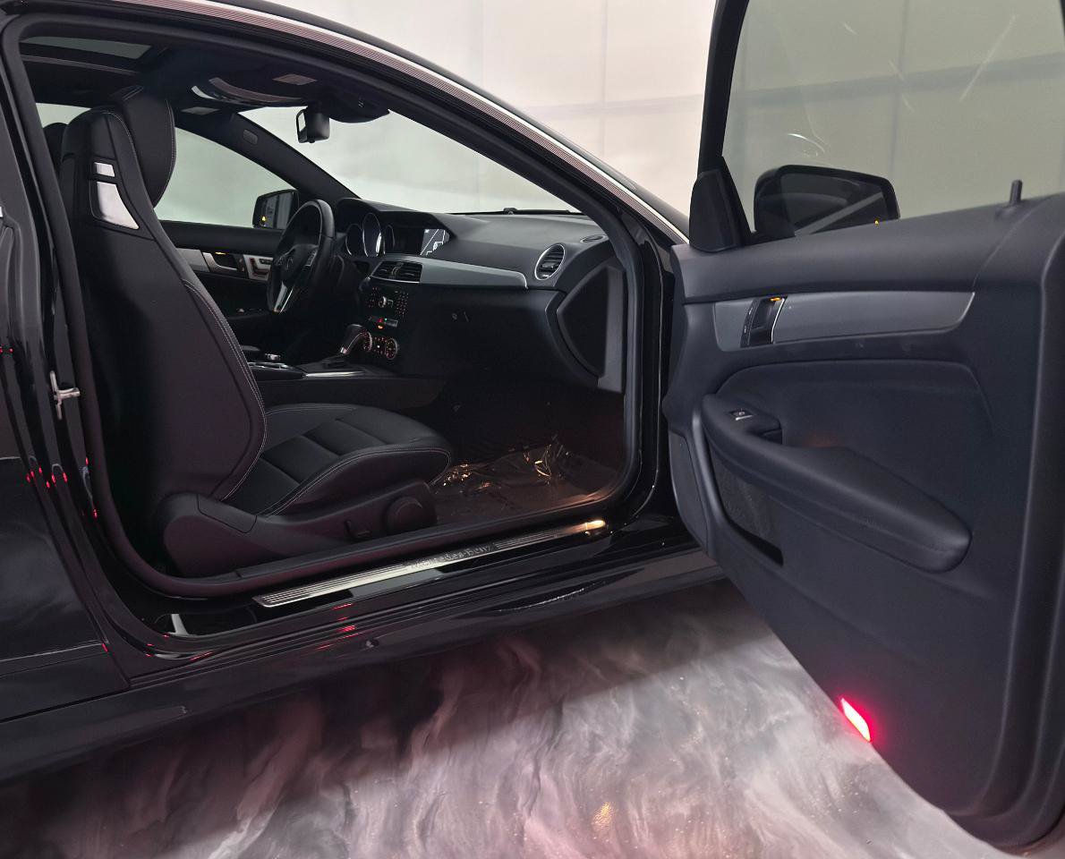 Used 2015 Mercedes-Benz C 350 4MATIC Coupe image 23