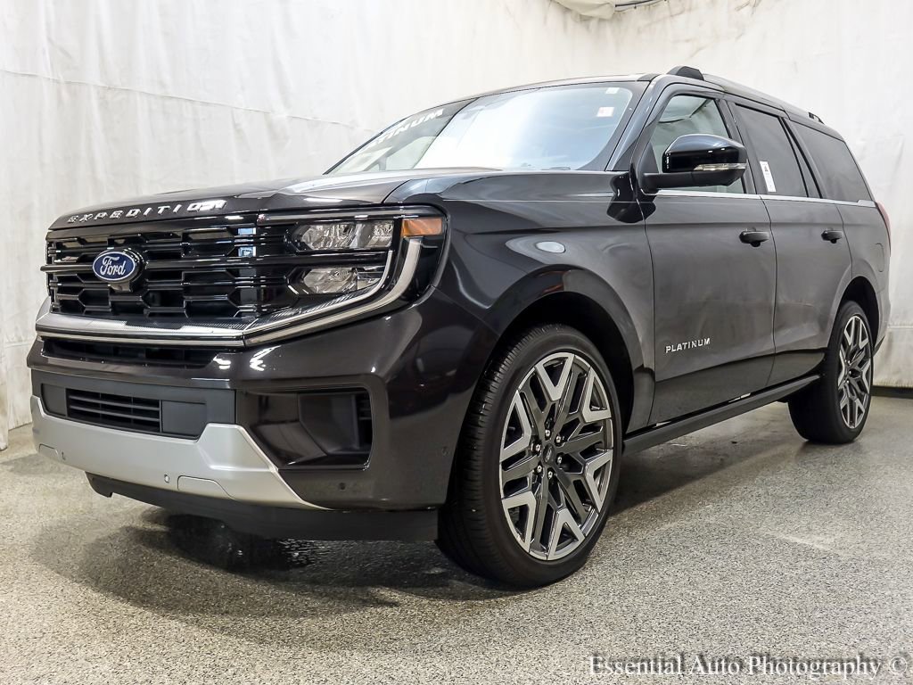 Used 2025 Ford Expedition Platinum w/ Platinum Ultimate Package image 2