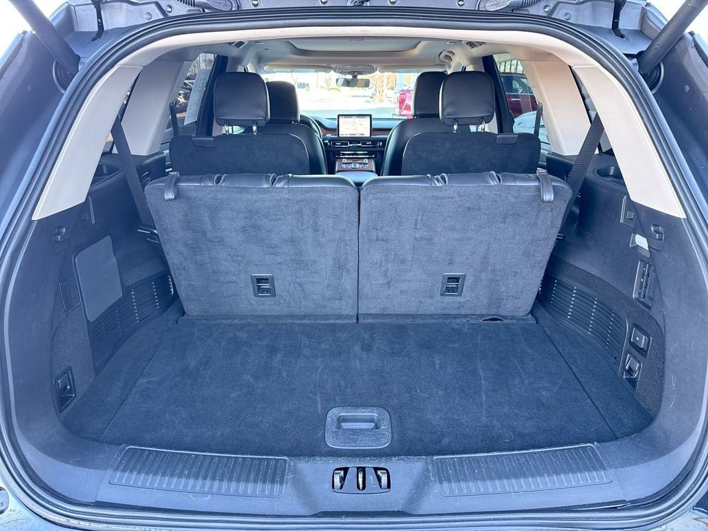 Used 2023 Lincoln Aviator Reserve image 27