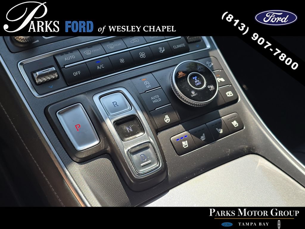 Used 2021 Hyundai Santa Fe Calligraphy AWD/4WD image 25