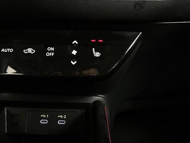 Used 2025 Nissan Kicks SR w/ SR Premium Package AWD/4WD image 14