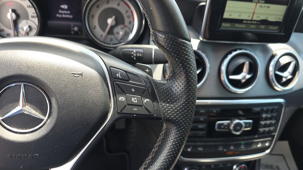 Used 2015 Mercedes-Benz GLA 250 4MATIC image 18