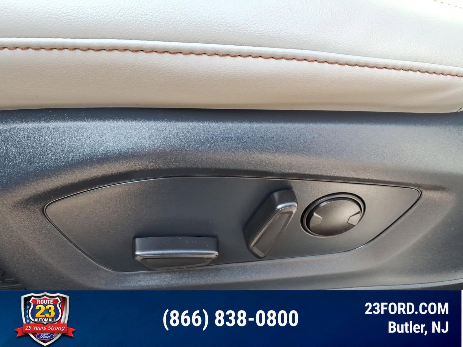 Certified 2025 Ford Explorer Active w/ Active Comfort Package AWD/4WD image 21