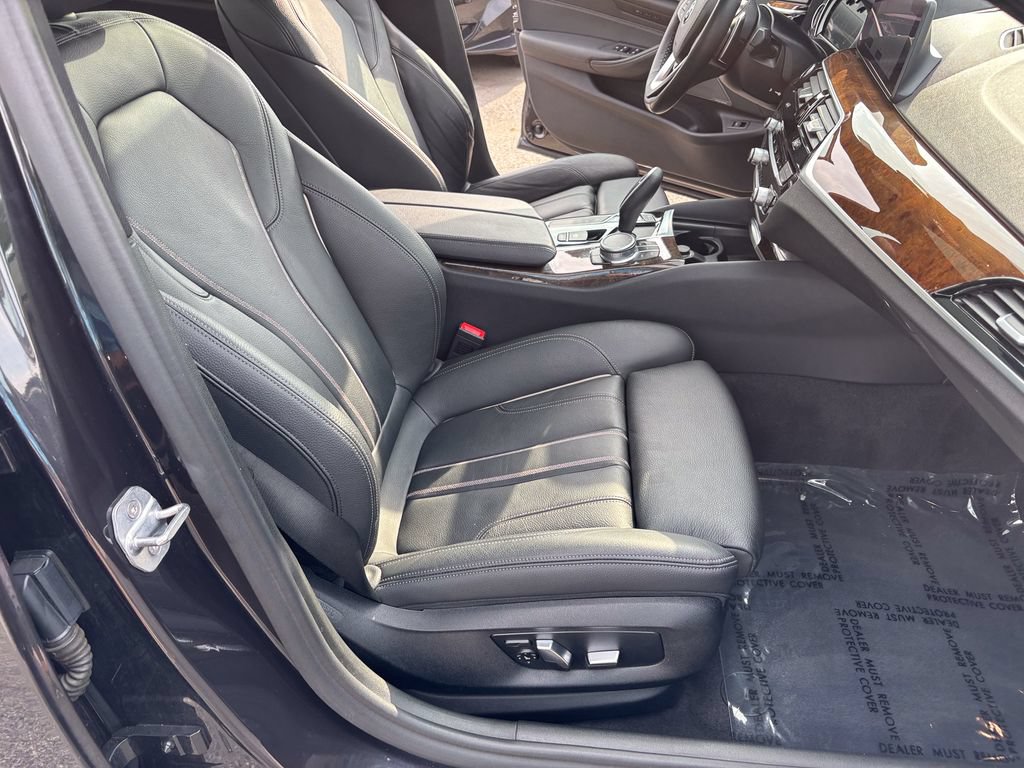 Used 2019 BMW 540i xDrive AWD/4WD image 33