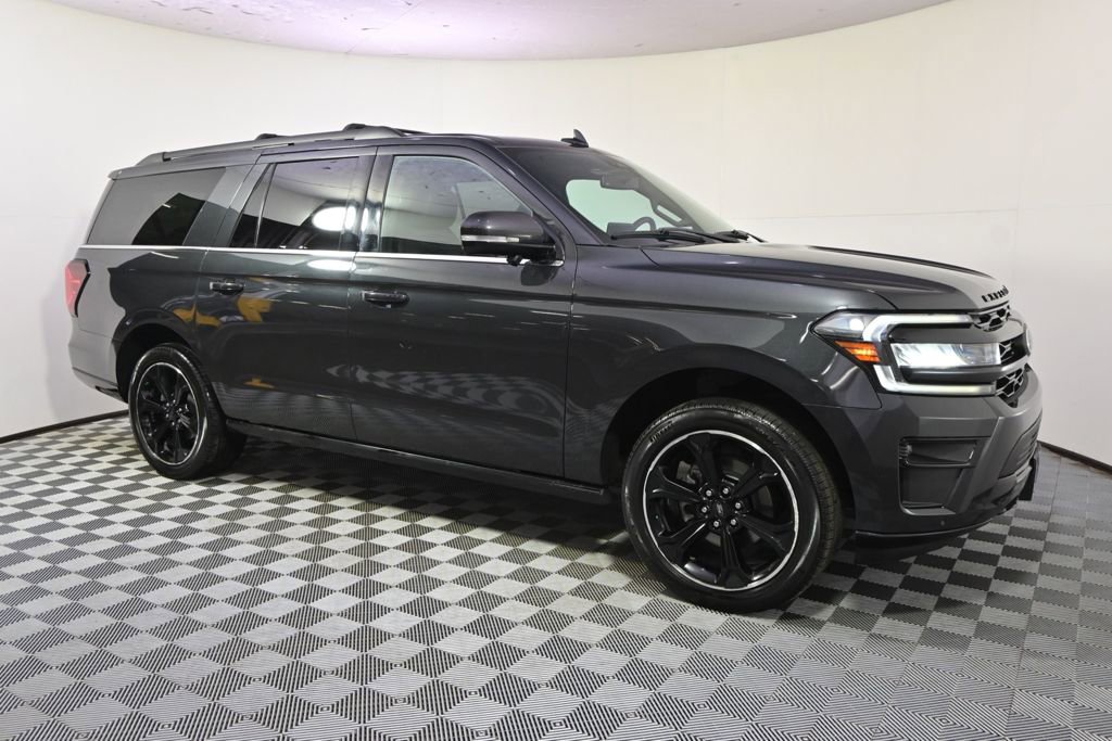 Used 2022 Ford Expedition Max Limited image 8