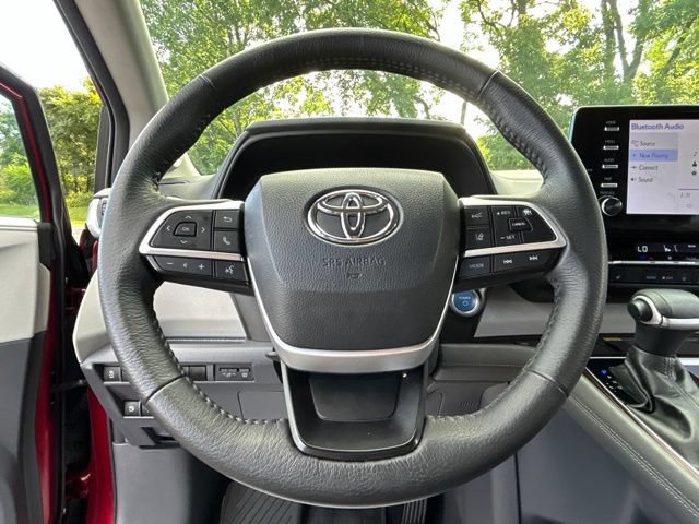 Used 2022 Toyota Sienna XLE w/ XLE Plus Package AWD/4WD image 60