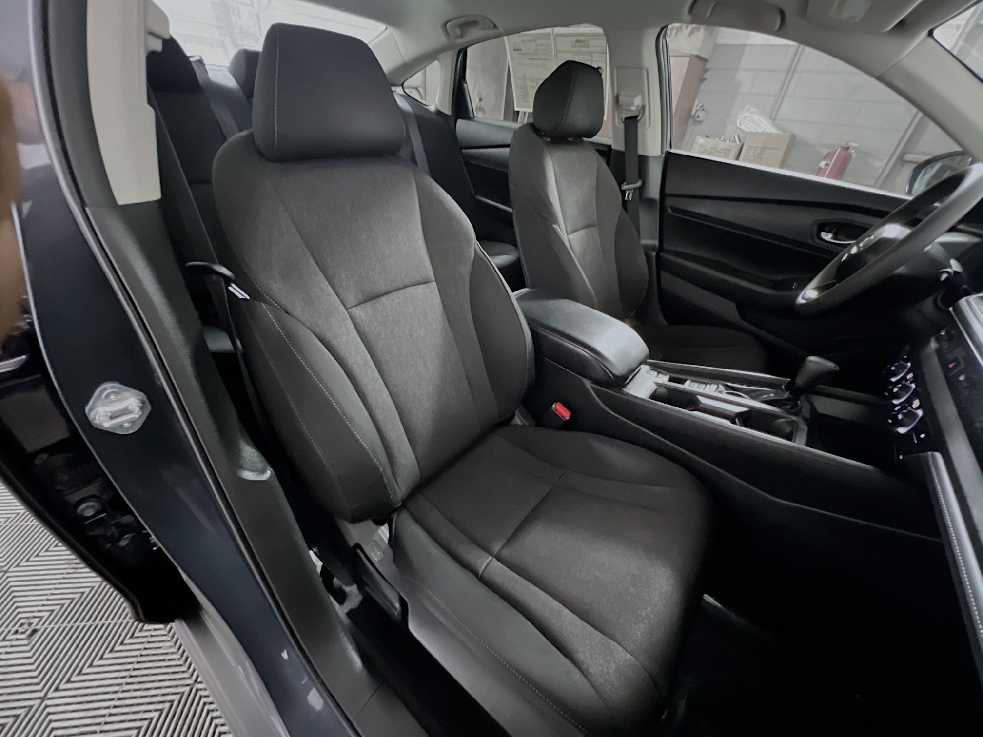 Used 2024 Honda Accord EX image 31