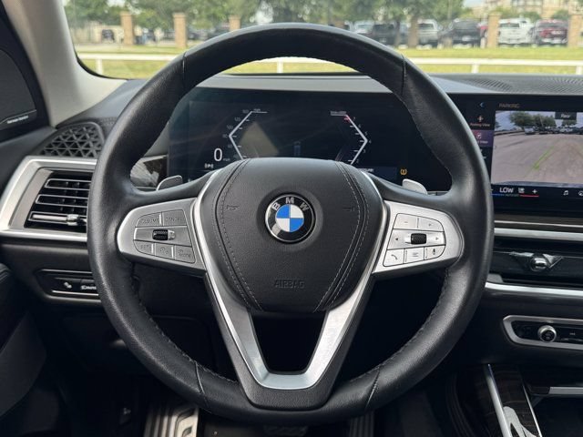 Used 2025 BMW X7 xDrive40i w/ Premium Package AWD/4WD image 13