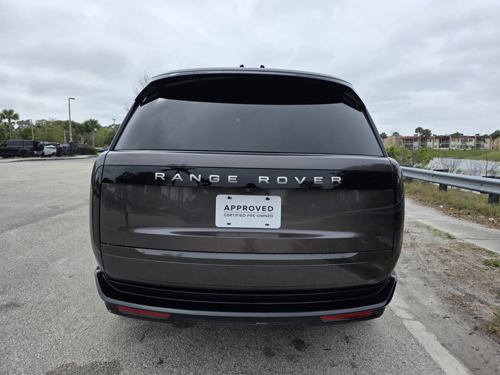 Certified 2022 Land Rover Range Rover SE image 6