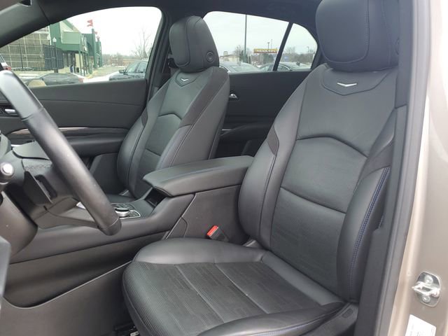 Certified 2024 Cadillac XT4 Sport image 5