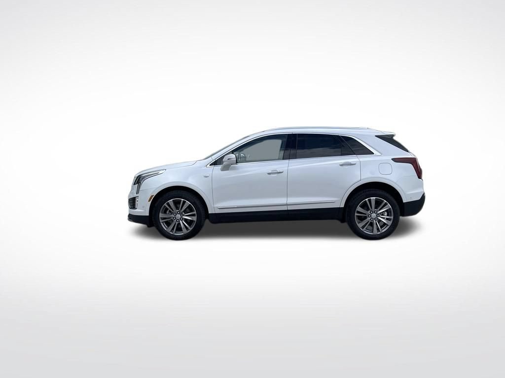 Used 2026 Cadillac XT5 Premium Luxury w/ LPO, Floor Liner Package AWD/4WD image 2
